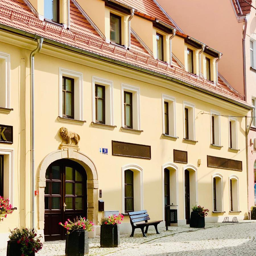 Dwupietrowy Apartament W Centrum Miasta Z Darmowym Miejscem Parkingowym Pod Zlotym Lwem VIII 克沃兹科 外观 照片