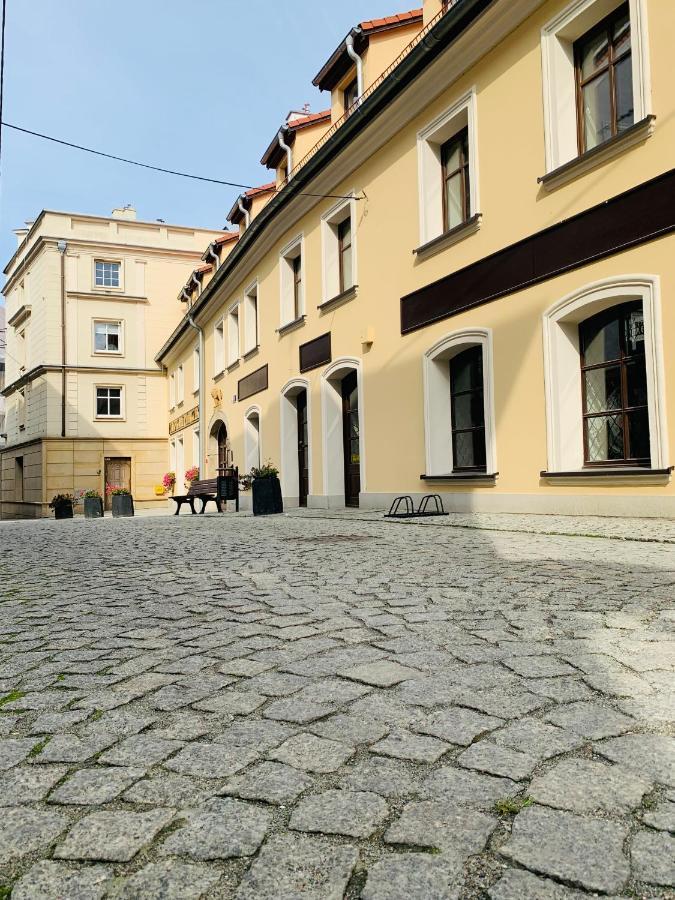 Dwupietrowy Apartament W Centrum Miasta Z Darmowym Miejscem Parkingowym Pod Zlotym Lwem VIII 克沃兹科 外观 照片
