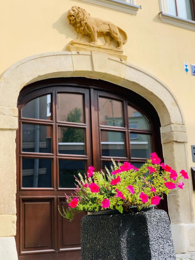 Dwupietrowy Apartament W Centrum Miasta Z Darmowym Miejscem Parkingowym Pod Zlotym Lwem VIII 克沃兹科 外观 照片