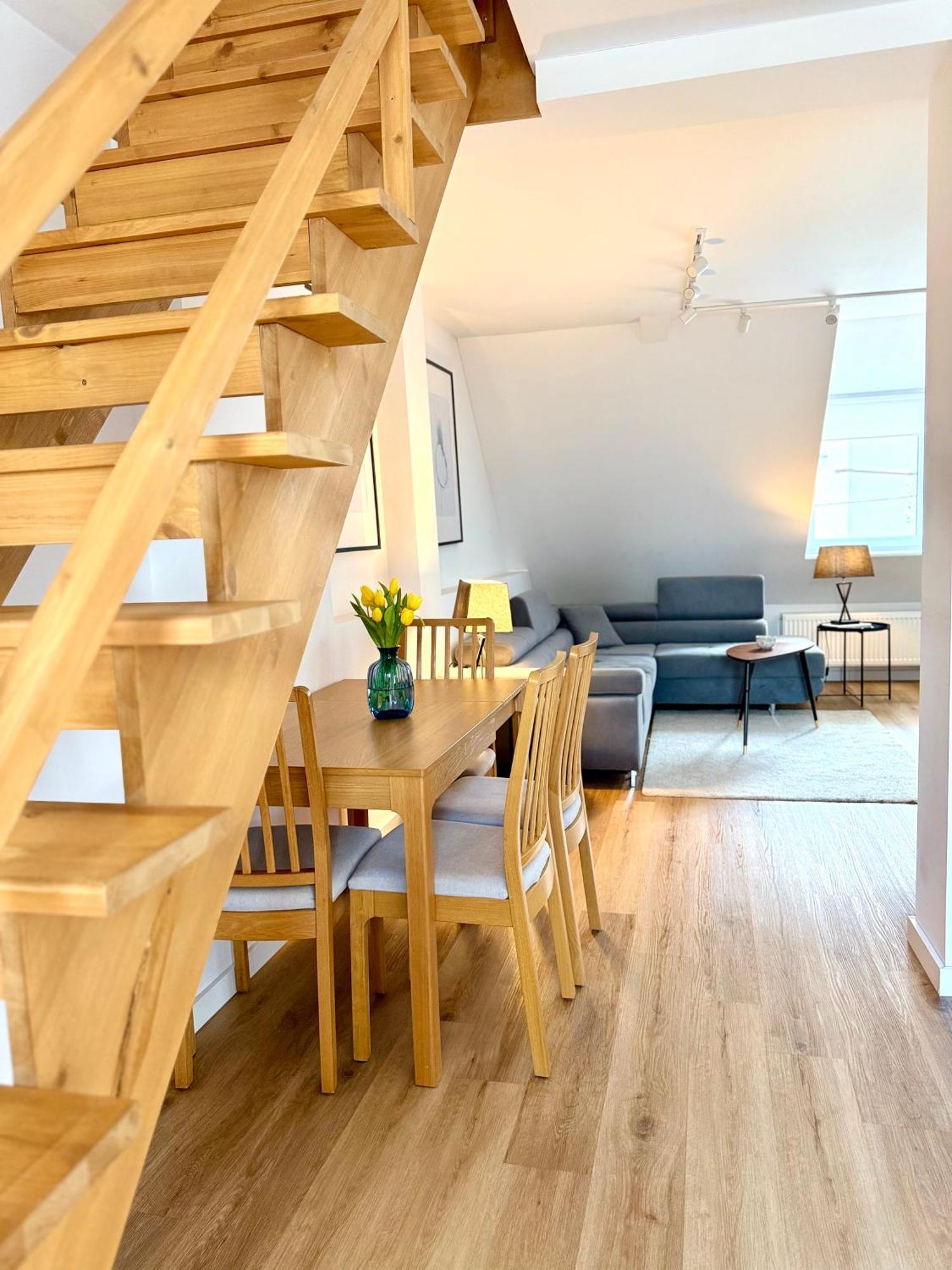 Dwupietrowy Apartament W Centrum Miasta Z Darmowym Miejscem Parkingowym Pod Zlotym Lwem VIII 克沃兹科 外观 照片